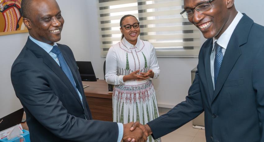 Visite du Ministre Abdourahmane Sarr au Personnel de l'UNAPPP Point E
