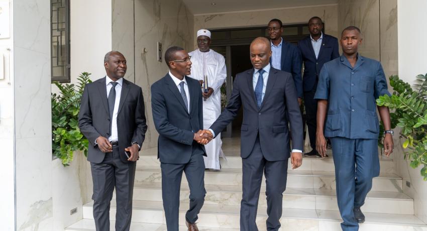 Visite du Ministre Abdourahmane Sarr au Personnel de l'UNAPPP Point E